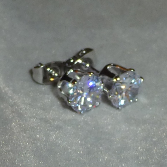 14K White Gold Plated CZ Stud Earrings 6 Pairs New - Picture 2 of 7